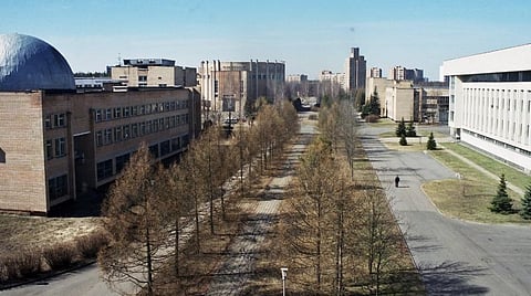 ரஷ்ய விண்வெளி ஆய்வு மையத்தை பார்வையிட அரசு பள்ளி மாணவர்கள் 5 பேர் தேர்வு