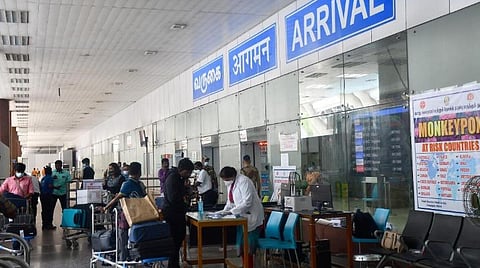 சென்னை விமான நிலையத்தில் ரூ.1.83 கோடி மதிப்பு தங்கம் பறிமுதல்