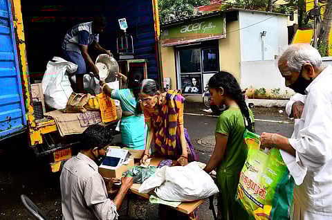 `ஒரே நாடு, ஒரே ரேஷன் கார்டு' திட்டத்தில் பொருட்கள் வழங்க மறுத்தால் கடும் நடவடிக்கை - கூட்டுறவு சங்க பதிவாளர் எச்சரிக்கை