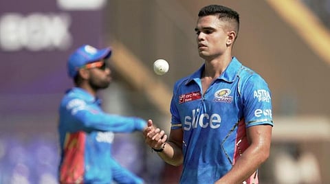 ஐபிஎல் போட்டியில் சச்சின் மகன் அர்ஜுன் அறிமுகம்: குவியும் வாழ்த்து