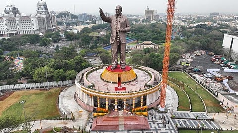 தெலங்கானாவில் நிறுவப்பட்டுள்ள 125 அம்பேத்கர் சிலை