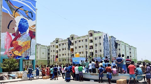 லூப் சாலையில் போராட்டத்தில் ஈடுபட்டிருந்த மீனவர்கள் | கோப்புப்படம்