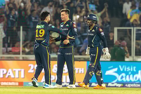 IPL 2023: MI vs GT | மும்பையின் டாப் ஆர்டரை சரித்த 'ஆப்கன்' கூட்டணி - குஜராத் 55 ரன்களில் வெற்றி