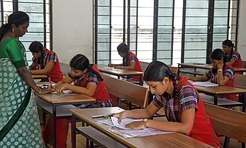 பிளஸ் 2 தேர்வு