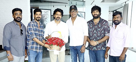 விஜய்யை சந்தித்த 'மார்க் ஆண்டனி' படக்குழு!