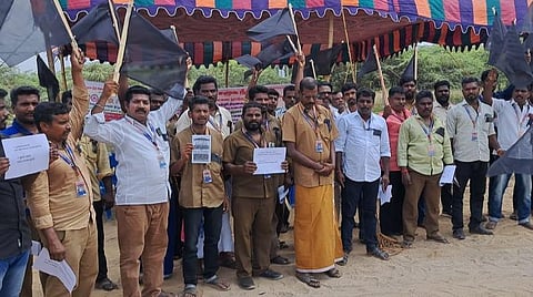 ஆர்பாட்டத்தில் வாகன ஓட்டுநர்கள்