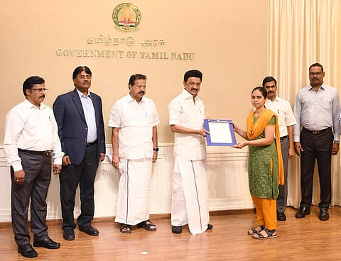 அண்ணா பல்கலை.யில் பேராசிரியர், துணை நூலகர் உட்பட 161 பேருக்கு நியமன ஆணைகள் - முதல்வர் மு.க.ஸ்டாலின் வழங்கினார்