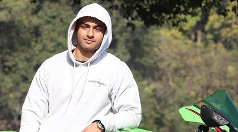 அதிவேகத்தால் நேர்ந்த விபத்தில் பிரபல யூடியூபர் அகஸ்தியா சவுகான் மரணம்