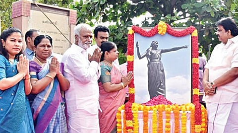 மெரினா கடற்கரையில் அமைந்துள்ள கண்ணகி சிலைக்கு அமைச்சர்கள் பி.கீதா ஜீவன், பி.கே.சேகர் பாபு,  என்.கயல்விழி செல்வராஜ், சென்னை மேயர் ஆர்.பிரியா, துணை மேயர் மு.மகேஷ்குமார் ஆகியோர் மலர்தூவி மரியாதை செலுத்தினர்.