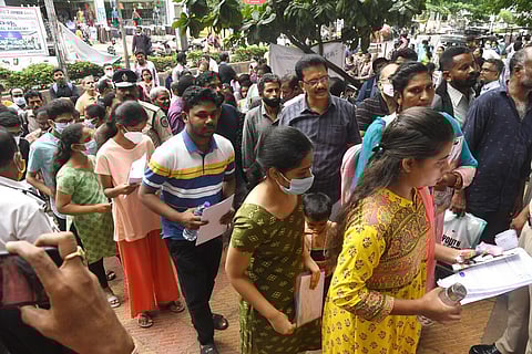 நாடு முழுவதும் இன்று மதியம் நீட் தேர்வு: 490 நகரங்களில் 20.87 லட்சம் பேர் எழுதுகின்றனர்