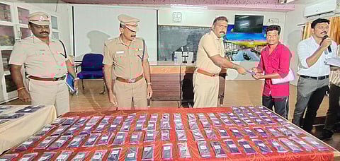 விருதுநகர் | காணாமல்போன ரூ.23 லட்சம் மதிப்பிலான 150 செல்போன்கள் உரியவர்களிடம் ஒப்படைப்பு