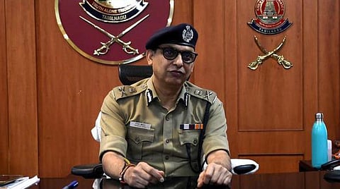 போக்குவரத்து போலீஸ் அதிகாரிகளை சென்னை காவல் ஆணையர் அழைத்து தொலை நோக்கு திட்டங்கள், அபராதம் விதிப்பு குறித்து ஆலோசனை