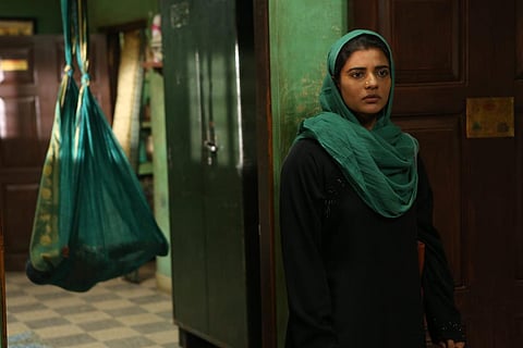 ஃபர்ஹானா Review: சுவாரஸ்யம் கொடுத்ததா த்ரில்லர் திரைக்கதை?