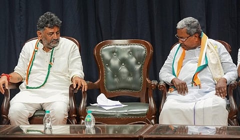 கர்நாடகாவின் புதிய முதல்வர் யார்? - இன்று மாலை கூடுகிறது காங்கிரஸ் எம்எல்ஏக்கள் கூட்டம்