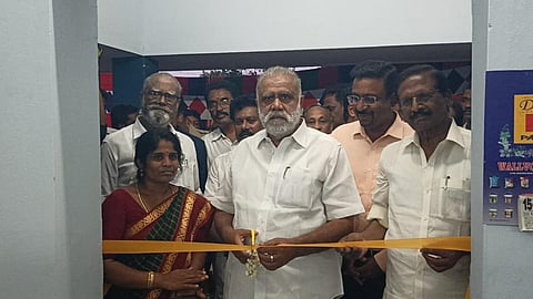 பாபநாசம் அருகே ஊரக வளர்ச்சித்துறை அமைச்சர் ஐ.பெரியசாமி புதிய அங்கன்வாடி கட்டிடத்தை திறந்துவைத்தார்