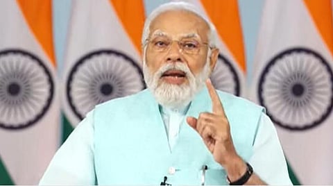 மத்திய அரசின் ‘ரோஜ்கர் மேளா’ மூலம் தேர்வுசெய்யப்பட்ட 71,000 பேருக்கு பணிநியமன ஆணை வழங்கும் நிகழ்ச்சியில் பிரதமர் நரேந்திர மோடி காணொலி வாயிலாக பங்கேற்று உரையாற்றினார்.