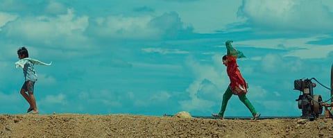 ஈர்க்கும் காட்சிகளும் வசனமும் - சார்லியின் ‘எறும்பு’ ட்ரெய்லர் எப்படி?