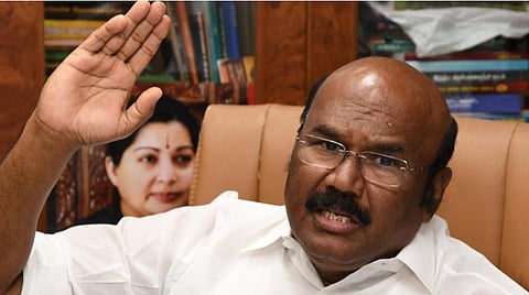 திமுக ஆட்சியில் கள்ளச்சாராய வியாபாரிகள் கொழுத்துவிட்டனர்: ஜெயக்குமார் குற்றச்சாட்டு