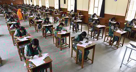 10, 11-ம் வகுப்புக்கான பொதுத்தேர்வு முடிவுகள் இன்று வெளியீடு