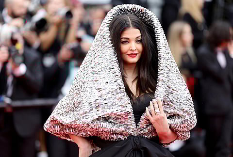 கேன்ஸ் விழாவில் ஐஸ்வர்யா ராயின் வித்தியாசமான உடை