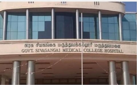 சிவகங்கை அரசு மருத்துவமனையில் ஸ்கேன் எடுக்காமலேயே மற்றொருவரது பரிசோதனை அறிக்கையை அளித்ததாக புகார்