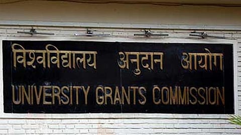 பன்மைத்துவத்தை மறுக்கும் பாடத்திட்டம் எதற்கு?