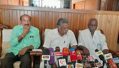 தருமபுரியில் நடந்த செய்தியாளர்கள் சந்திப்பில் இந்திய கம்யூனிஸ்ட் கட்சி மாநில செயலாளர் முத்தரசன்.