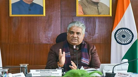 சுற்றுச்சூழலும் வளர்ச்சியும் இணைந்து செல்ல வேண்டும் - மத்திய சுற்றுச்சூழல் அமைச்சர் கருத்து