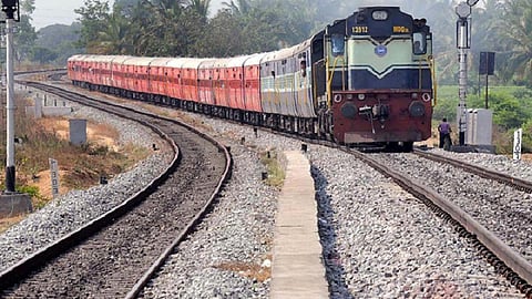 கோவை - திருப்பதி எக்ஸ்பிரஸ் ரயில்களில் கூடுதலாக 3 பெட்டிகள் இணைப்பு