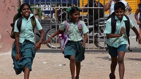 பள்ளிகள் திறப்பு: பாதுகாப்புக்கான வழிகள்