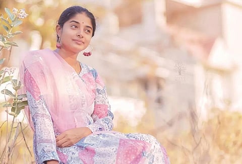 ‘கெவி’ படத்துக்காக கடும் குளிரில் நடித்த ஷீலா ராஜ்குமார்