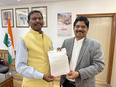 மத்திய அமைச்சர்களிடம் கோரிக்கை வைத்த திமுக எம்பி