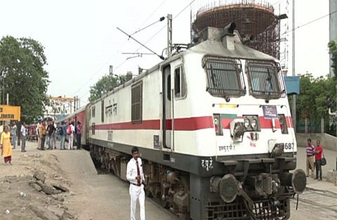 சீரமைப்புக்குப் பின் ஷாலிமாரில் இருந்து சென்னைக்குப் புறப்பட்டது கோரமண்டல் எக்ஸ்பிரஸ்