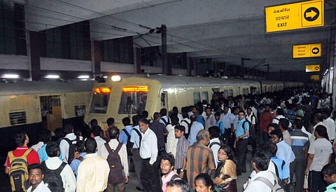 கடற்கரை - வேளச்சேரி பறக்கும் ரயில்