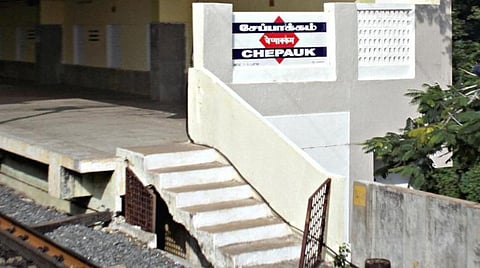 கடற்கரை - சேப்பாக்கம் இடையிலான ரயில் சேவை ரத்து: திட்டம் தள்ளிவைப்பு