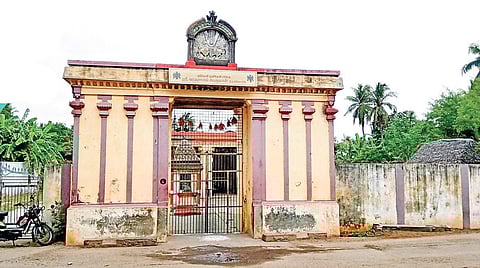 ‘இருவராகிய ஒருவர்’ நெற்றிக்கண் பெருமாள்!