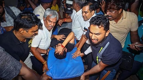 தனிநபர் உயிர் சம்பந்தப்பட்ட விஷயம் என்பதால் காவேரி மருத்துவமனையில் செந்தில் பாலாஜி சிகிச்சை பெற அனுமதி