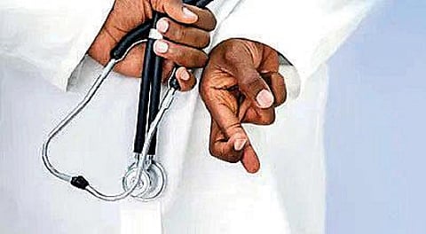 திருப்பத்தூர் மாவட்டத்தில் புற்றீசல் போல பெருகி வரும் போலி மருத்துவர்கள்