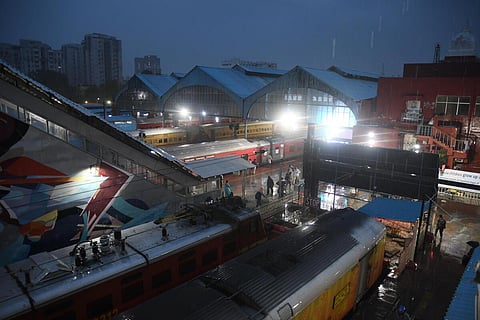 சென்னையில் வெளுத்துவாங்கும் கனமழை - அடுத்த 3 மணிநேரத்துக்கு விட்டுவிட்டு பெய்ய வாய்ப்பு