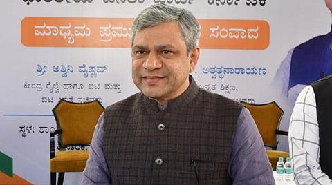 ஒடிசா ரயில் விபத்து ஏற்பட்ட பஹனகா கிராமத்தின் மேம்பாட்டுக்கு ரூ.2 கோடி நிதி - அமைச்சர் அஸ்வினி வைஷ்ணவ் அறிவிப்பு