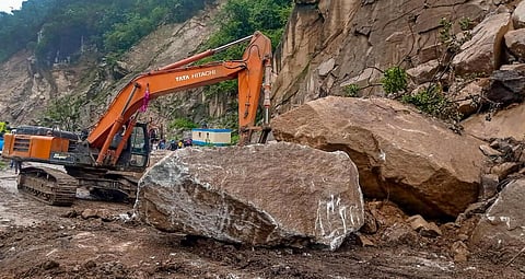 மண்டி நிலச்சரிவு பாதிப்பு