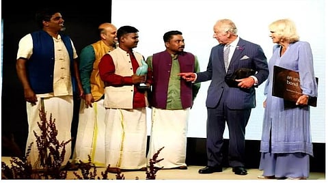 இயற்கையை நேசிக்கும் இளையோர்