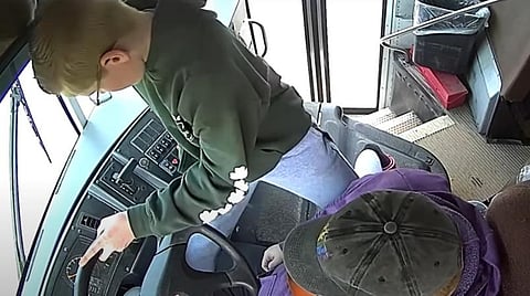 அலைபேசி அற்ற ஆபத்பாந்தவன்