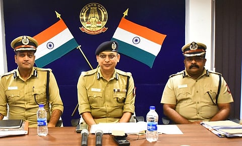 மதுரையில் உயரதிகாரிகளுடன் காவல் துறை டிஜிபி சங்கர் ஜிவால் ஆலோசனை | படம்: எஸ்.கிருஷ்ணமூர்த்தி