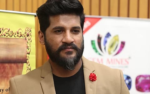 பொன்னியின் செல்வனில் ஒற்றன் வேடம்: விஜய் ஜேசுதாஸ் விளக்கம்