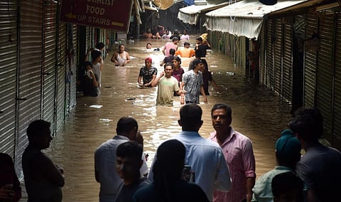 வெள்ளத்தில் தத்தளிக்கும் டெல்லி முதல் பெங்களூருவில் காங். தீவிரம் வரை | செய்தித் தெறிப்புகள் 10 @ ஜூலை 12, 2023