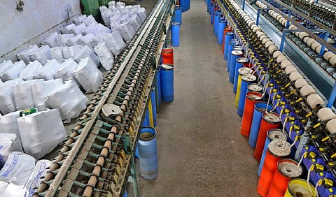 ஓஇ நூற்பாலைகளின் போராட்டத்தால் 10 நாட்களில் ரூ.300 கோடி உற்பத்தி பணிகள் பாதிப்பு