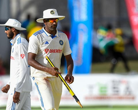 அஸ்வின் சாதனை மேல் சாதனை...