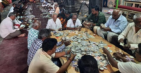 மதுரை மீனாட்சி அம்மன் கோயில் உண்டியல் காணிக்கை ரூ.89 லட்சம்