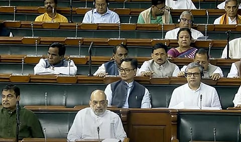 எதிர்க்கட்சிகள் கொண்டுவந்த நம்பிக்கையில்லா தீர்மானம்: மக்களவையில் விவாதத்துக்கு ஏற்பு